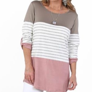 Coco and Main 3/4 Sleeve Colorblock Tunic
